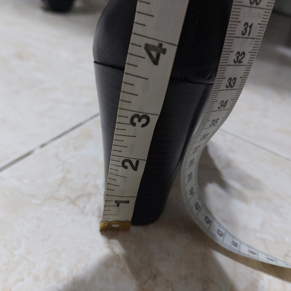 Nine West Black Heeled Winter Modern Boots SIZE 5 - Picture 10 of 11